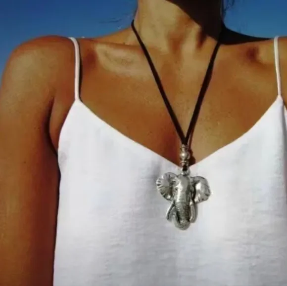 Elephant Head Necklace - Picture 4 of 5